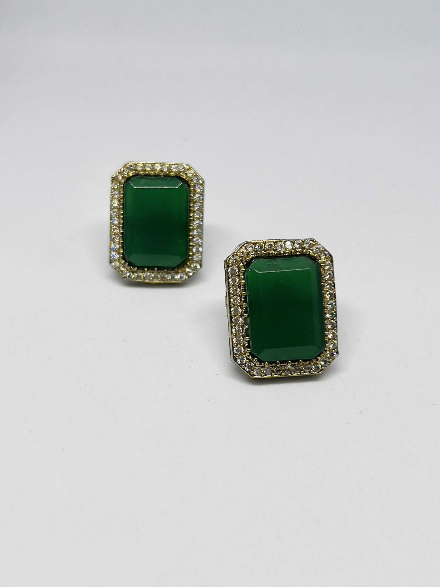 Emerald Green Choker with Curb Chain and Earrings (Jewelry Set)