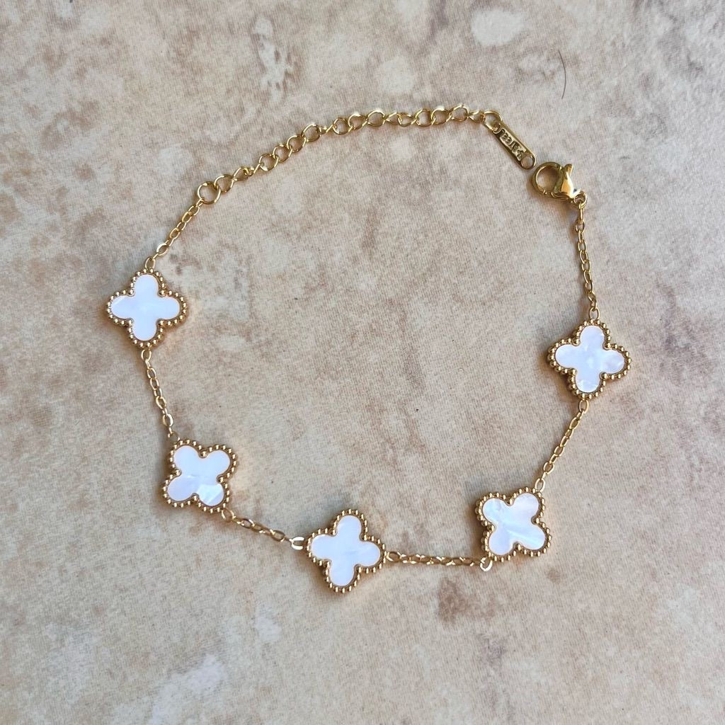 Clover Bracelet (White)
