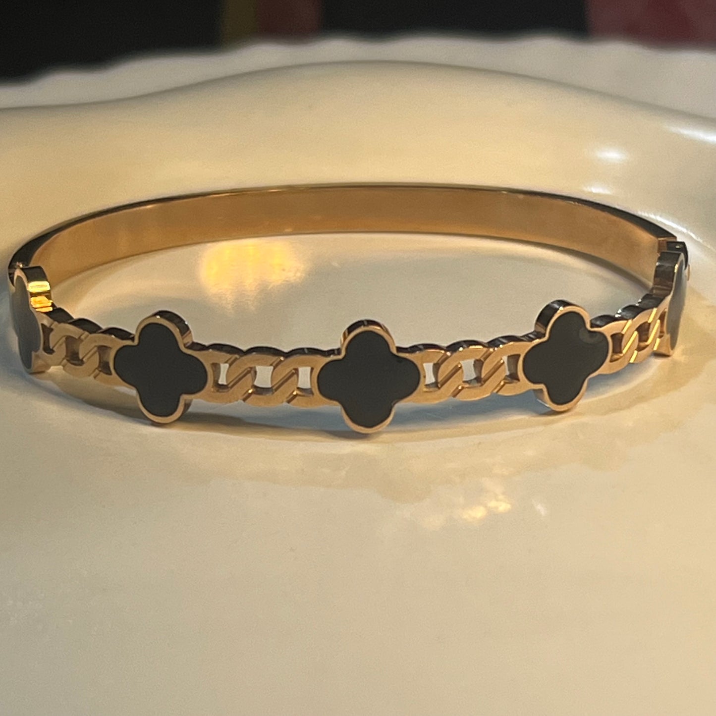 Rose Gold Black Clover Bracelet