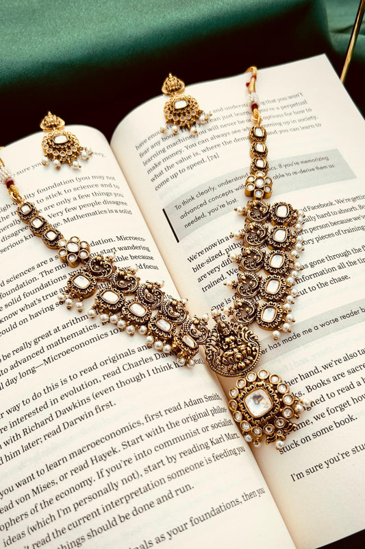Kempu Kundan Studded  Jewelry Set