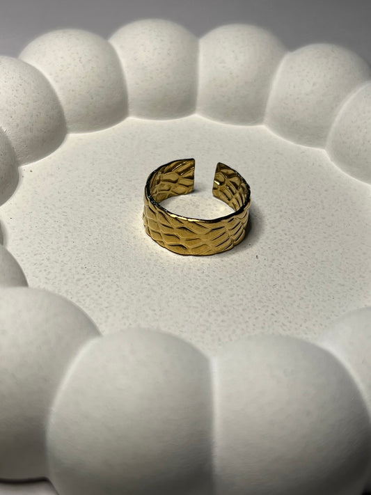 Textured Coil Finger Ring
