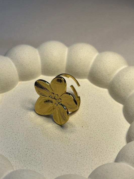 Flower Signet - Finger Ring (Adjustable)