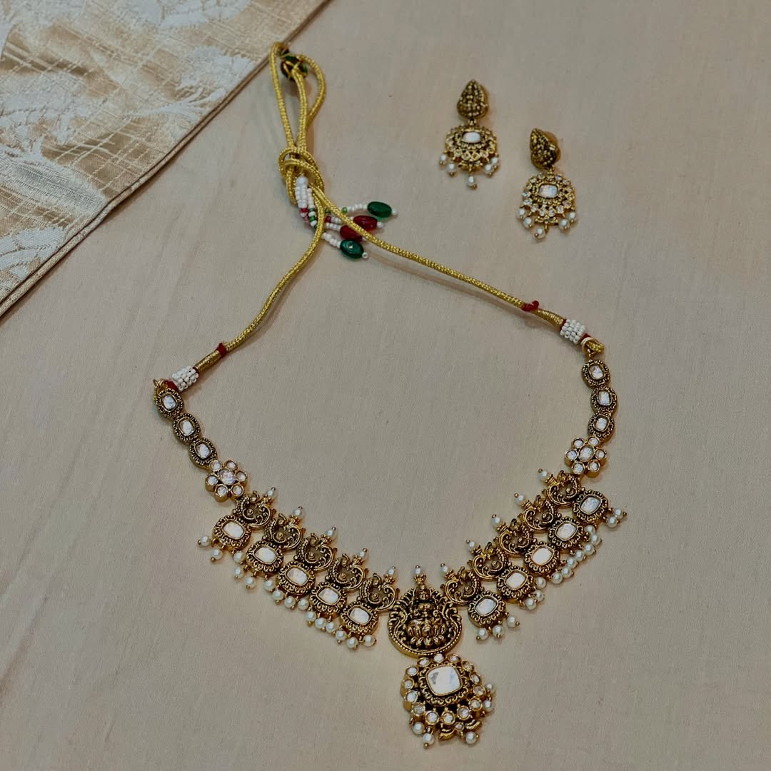 Kempu Kundan Studded  Jewelry Set