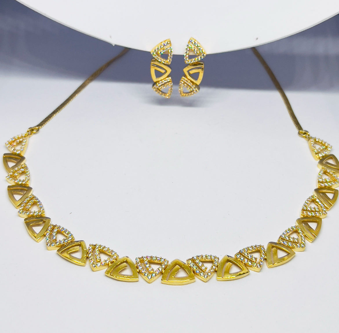 Sutra Jewelry Set
