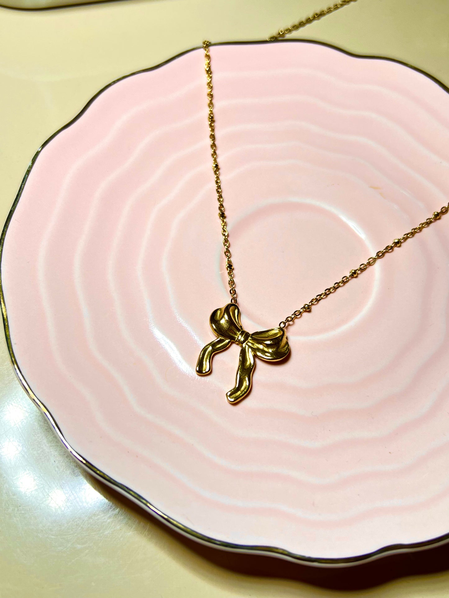 Bow Pendant Necklace