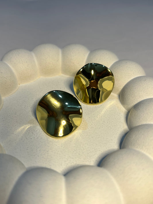 Gold Bolds Studs