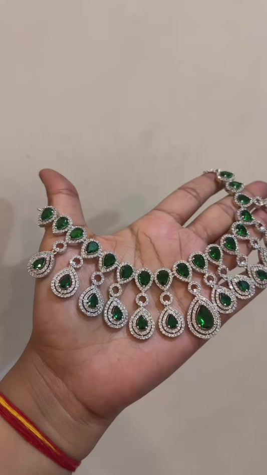 Green Choker Set